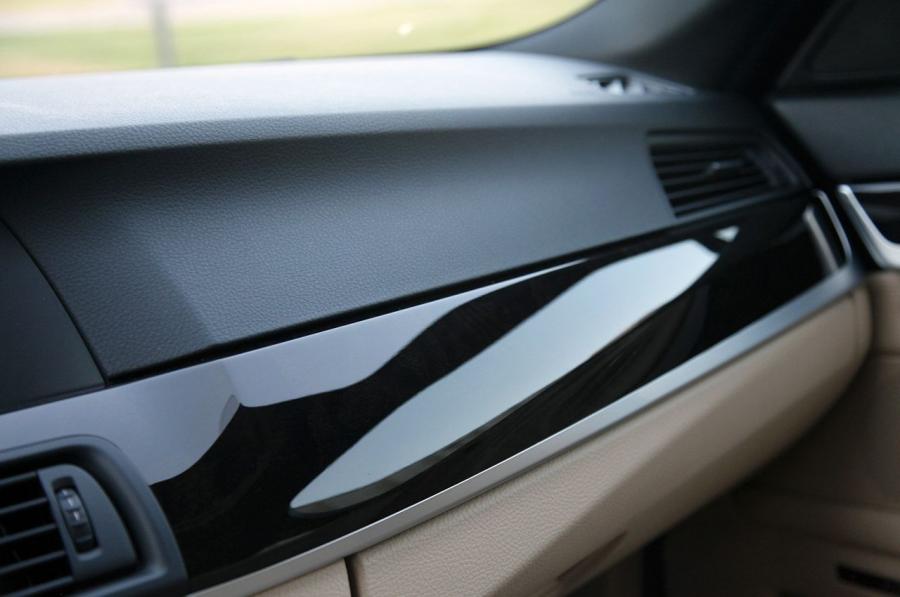  BMW 528i xDrive 2012 года  (фото 15 из 41)